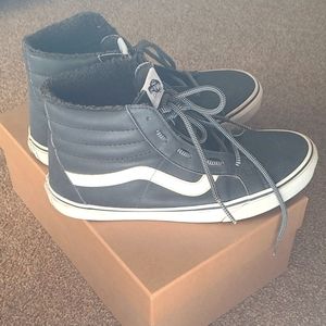 VANS men's off the wall lined high tops